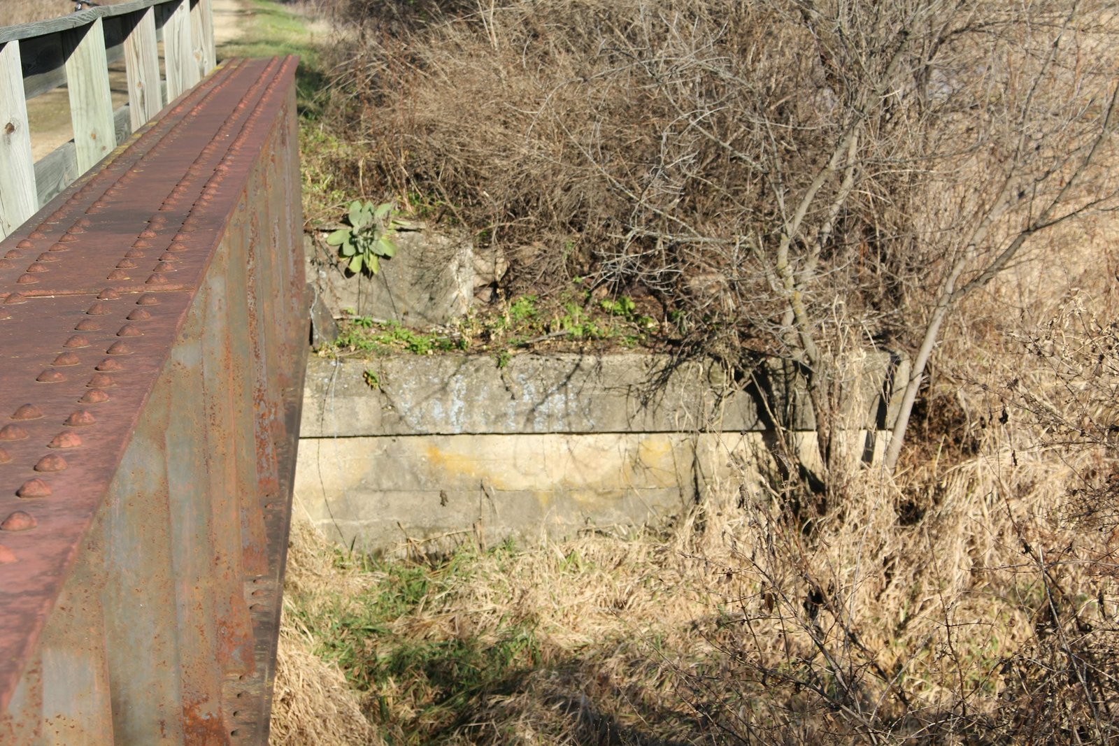 East abutment